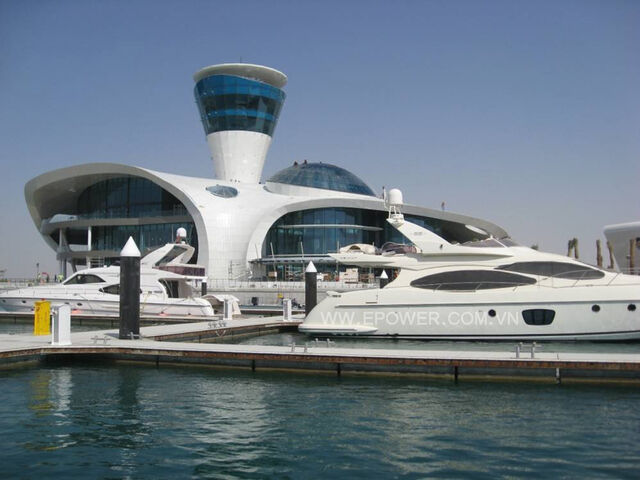 File:RealWorld Yacht Club.jpg