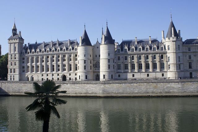 File:RealWorld La Conciergerie.jpg