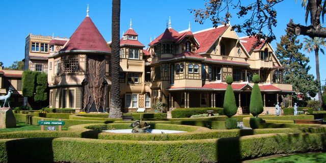File:RealWorld Winchester House.jpg