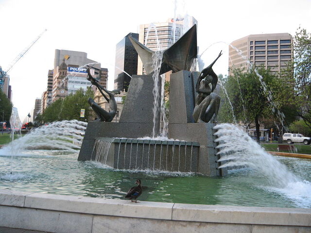 File:RealWorld Victoria Square Fountain.jpg