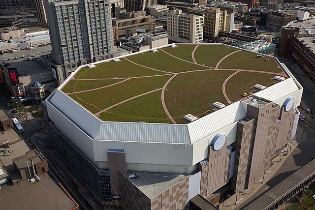 File:Target-Center-Vegetated-Roof.jpg