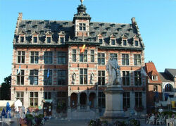 Newport Gemeentehuis.jpg