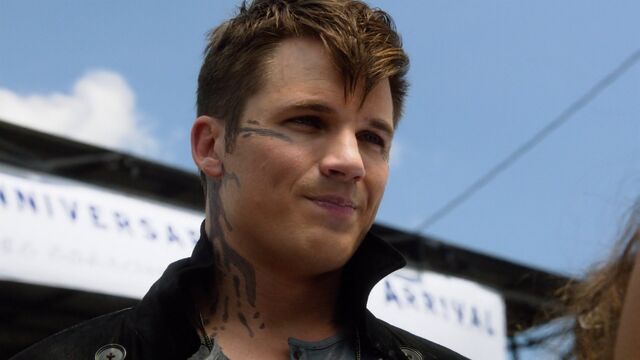 File:Starcrossed103 01368.jpg