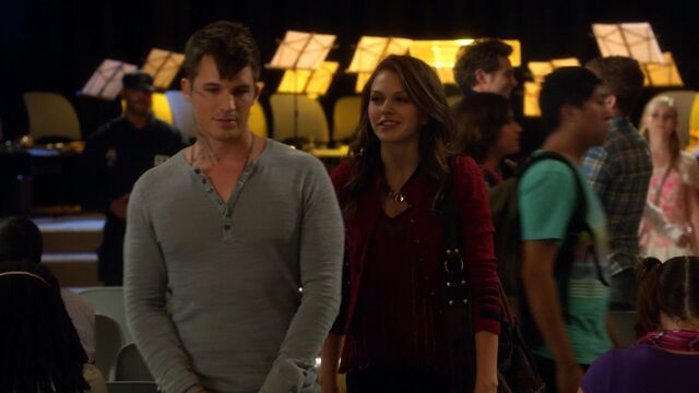 File:Starcrossed105-0061.jpg
