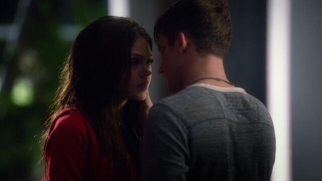 File:Starcrossed107-1835.jpg