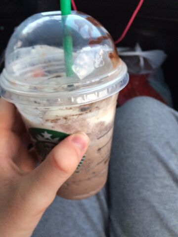 File:Chocolate chip frappé.jpeg