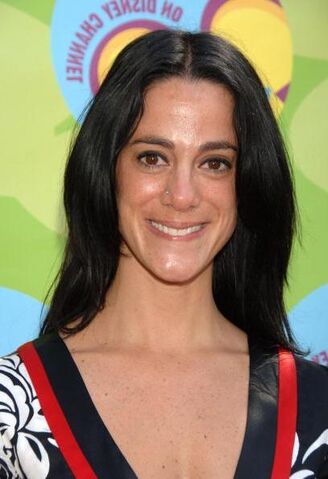 File:NikaFutterman Real1.jpg