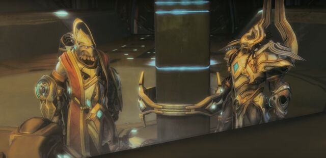 File:ArtanisKaraxKeystone SC2-LotV Cine2.jpg