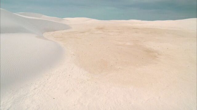 File:Lake bed.jpg
