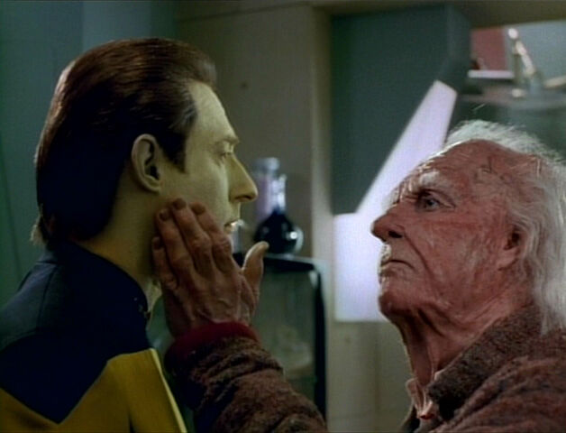 File:Data and Soong.jpg