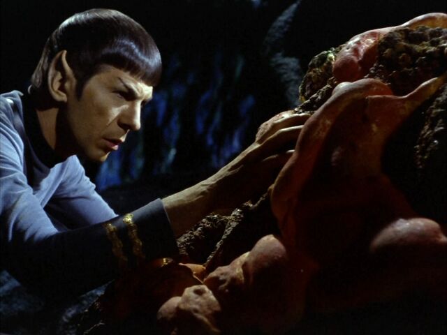 File:Spock melding with Horta.jpg