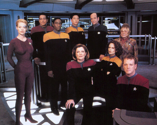 File:Voycrew.jpg
