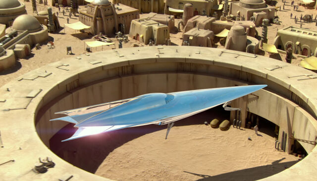 File:NabooYachtLanding-AotC.jpg