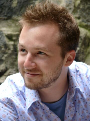 File:Gidwitz.jpg