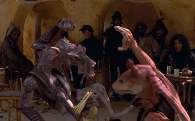 File:Sebulba bullying Binks.png
