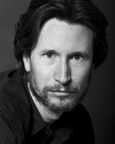 File:Jonathan Aris.jpg