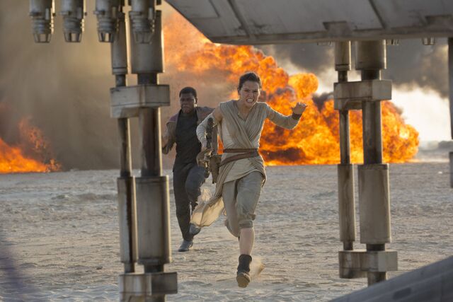 File:Finn and Rey boarding.jpg