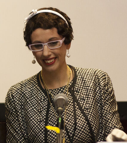 File:Gail Carriger at the Multicultural Steampunk Panel, Eastercon 2012.jpg
