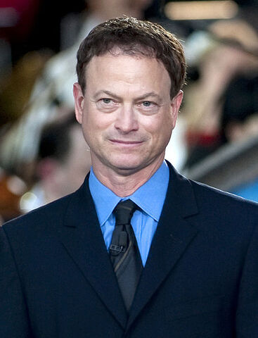 File:459px-Gary Sinise 2011 (cropped).jpg