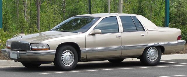 File:Buick Roadmaster 2010.jpg