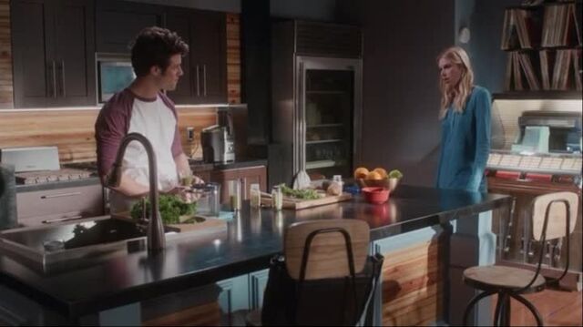 File:Stitchers1.01-00313.jpg
