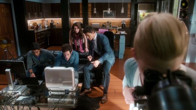 File:Stitchers1.04-208.jpg