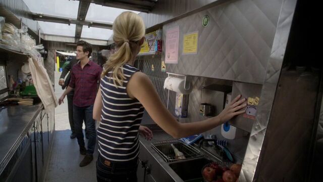 File:Stitchers1.05-073.jpg