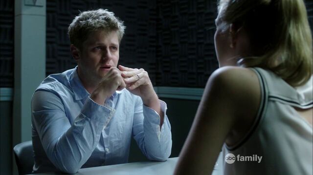 File:Stitchers1.03-161.jpg
