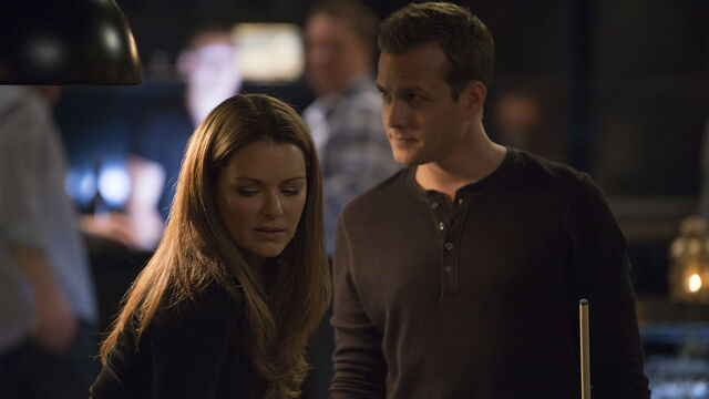 File:S02E07Promo03 - Zoe Harvey.jpg