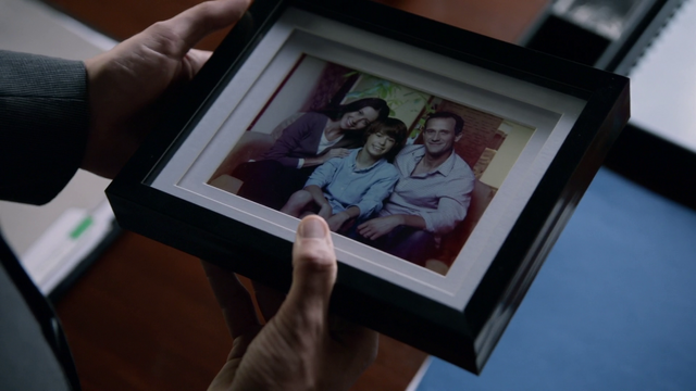 File:Young Mike & parents.png