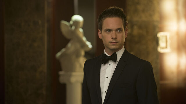 File:S02E06Promo03 - Mike.jpg