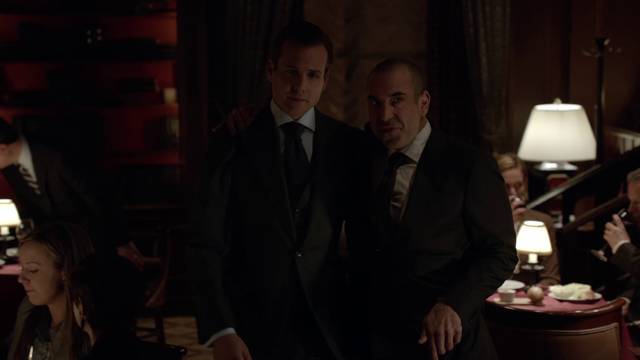 File:S01E03P2403 Louis Harvey.png
