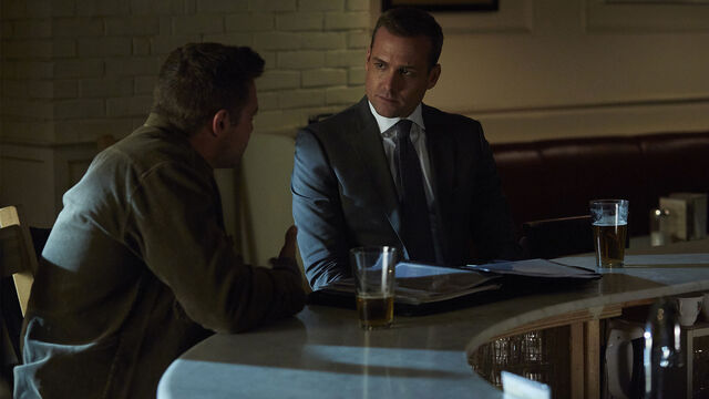File:S04E16Promo02 - Marcus Harvey.jpg