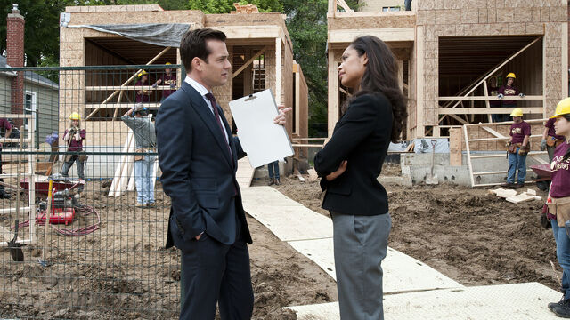 File:S01E08Promo02 - Harvey Jessica.jpg