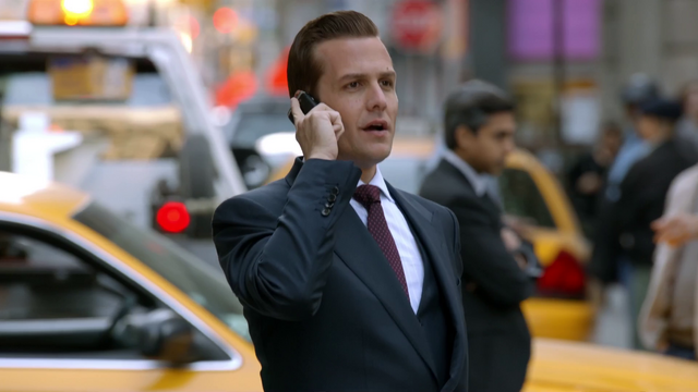 File:S01E05P035 Harvey.png