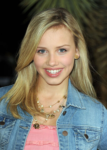 File:Gracie+Dzienny+Premiere+Paramount+Pictures+De9ckp BF4Hl.jpg
