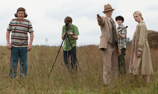 File:Super8KidsCast.jpg