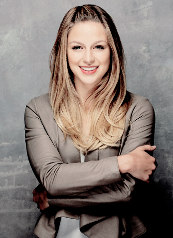 Archivo:Melissa Benoist.png