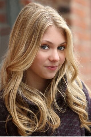 File:Taylor Momsen.jpg