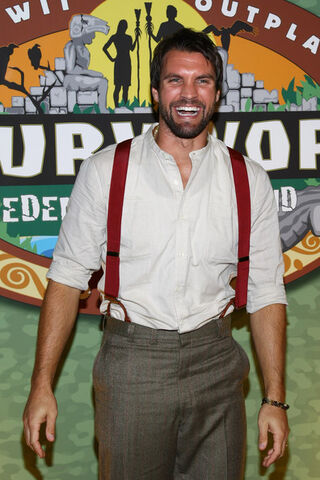 File:Grant+Mattos+Survivor+Redemption+Island+Finale+cbkzlBFRTiRl.jpg
