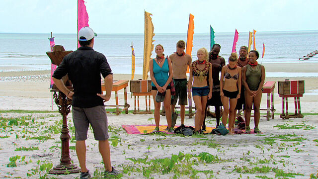 File:S31 press images ep13 0021.jpg