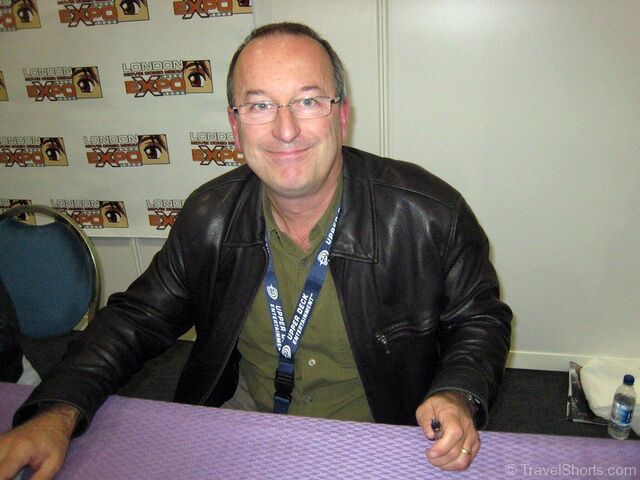 File:Adrian-hodges-primeval-signing-mcm-expo.jpg