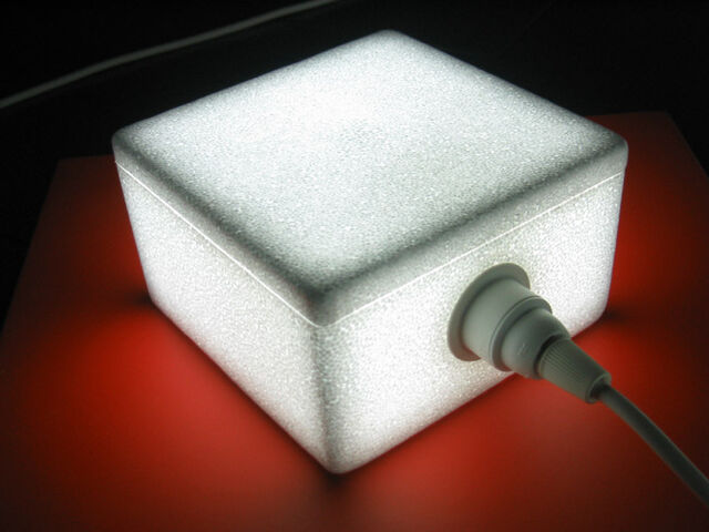 File:Igloo Lamp.jpg
