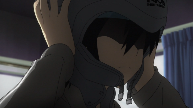 Plik:Kirito wkłada NerveGear'a.png