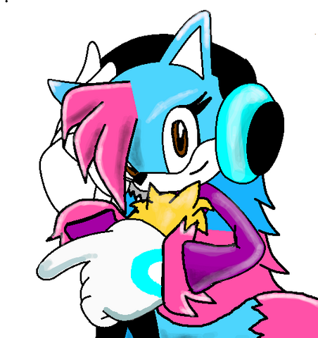 Datei:DJ Laura.png