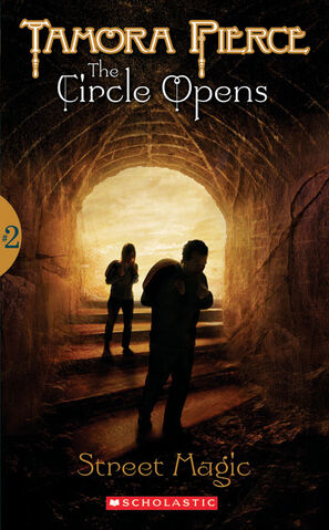 File:StreetMagic US paperback reissue.jpg