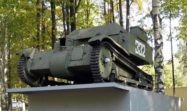 Файл:T-27 in Kubinka.jpg