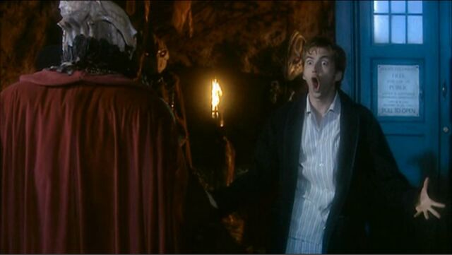 Dosya:Doctor-who-christmas-invasion-pic-1.jpg