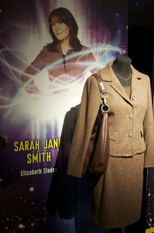 File:SarahJanescostumeDWExperience.jpg