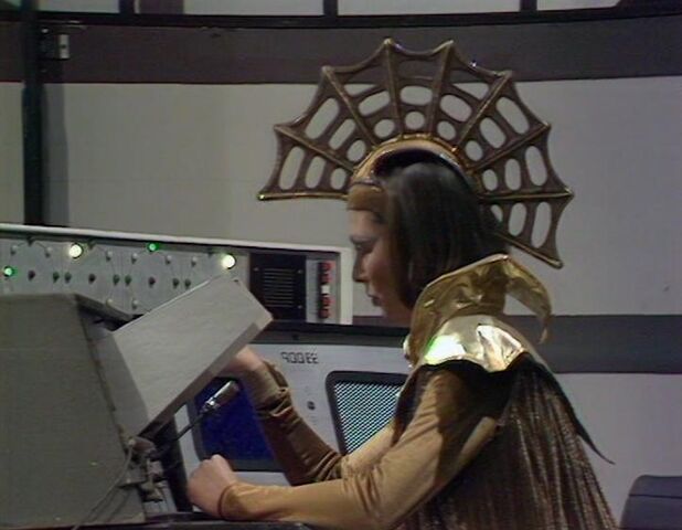 File:Toos in headdress.jpg
